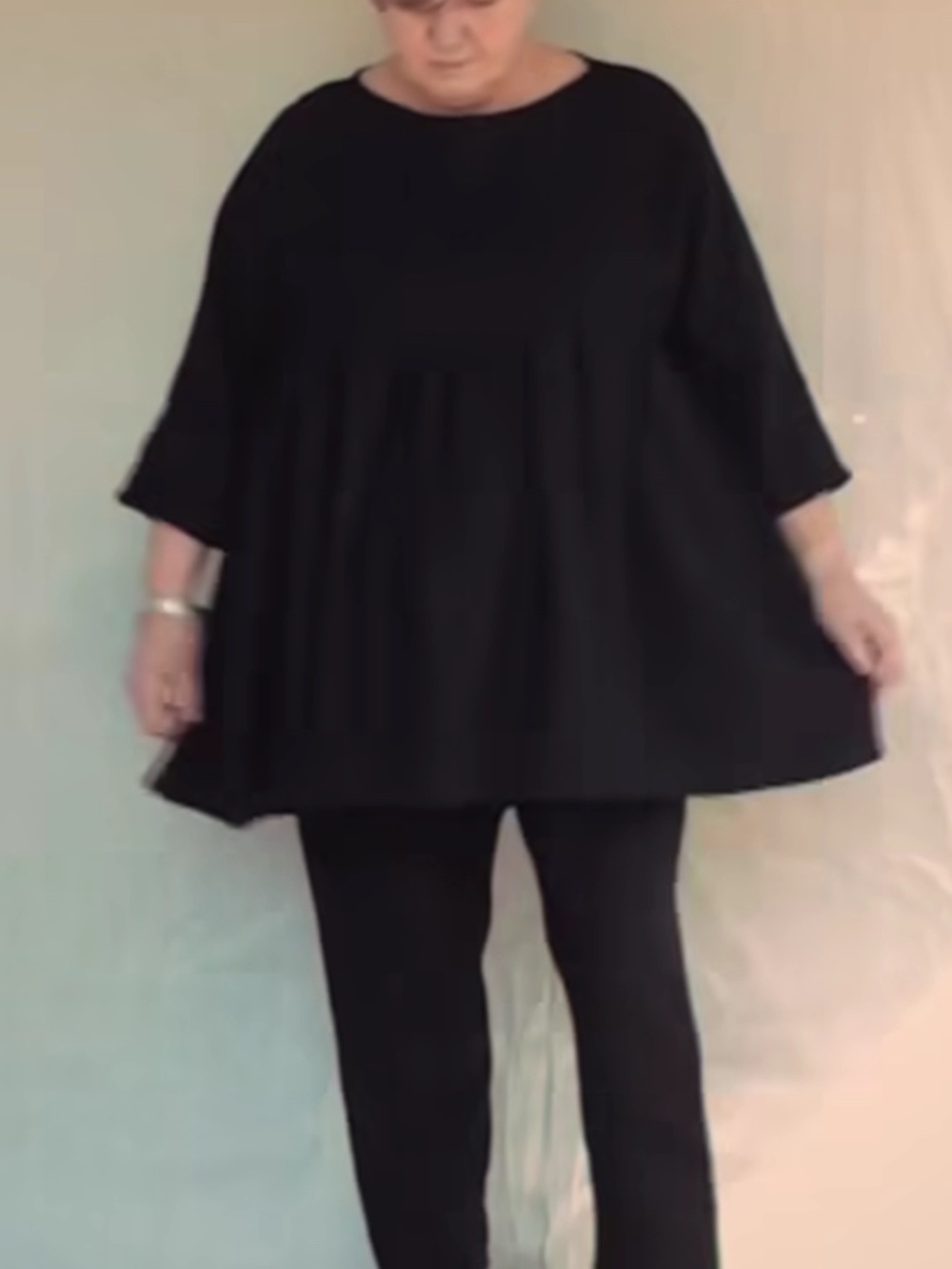 Calm Amongst the Chaos Hartigan Smock Top in Black Linen